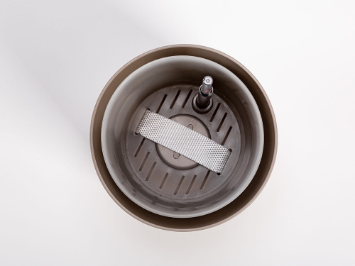 vaso auto-innaffiante dall'alto.jpg